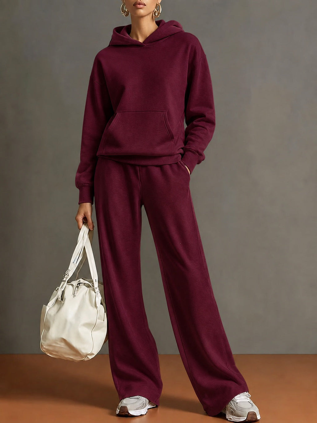 Lounge Set Damen mit Kapuze und weitem Schnitt - 5 - Annoboutique