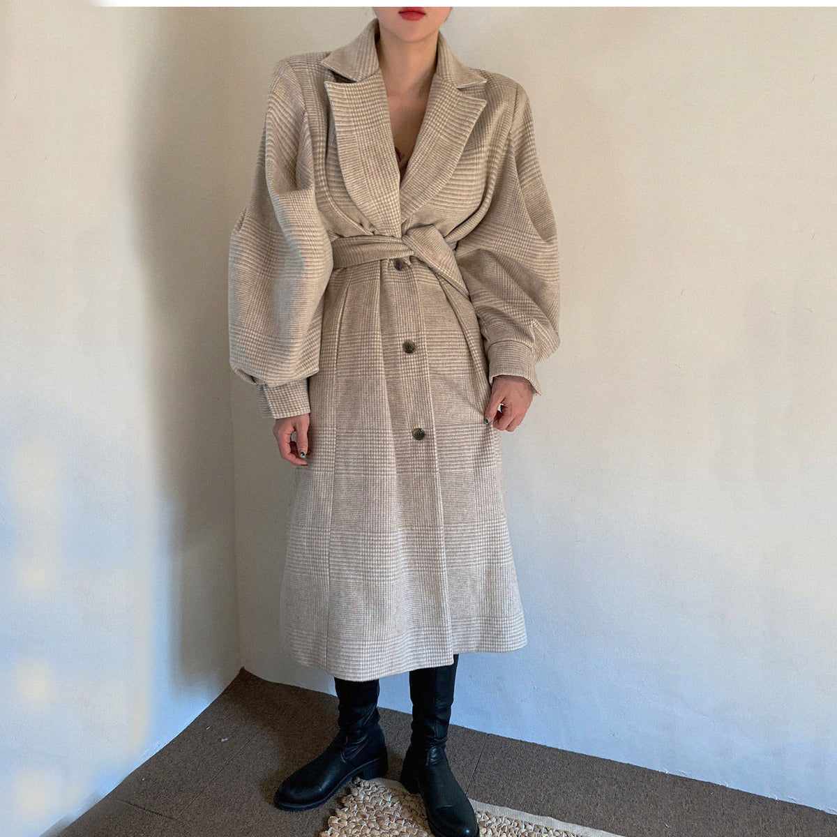 Wickelmantel Damen mit Gürtel und weitem Ärmel - 4 - Annoboutique