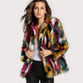 Faux Fur Mantel Damen mit offenem Kragen und buntem Muster - 1 - Annoboutique