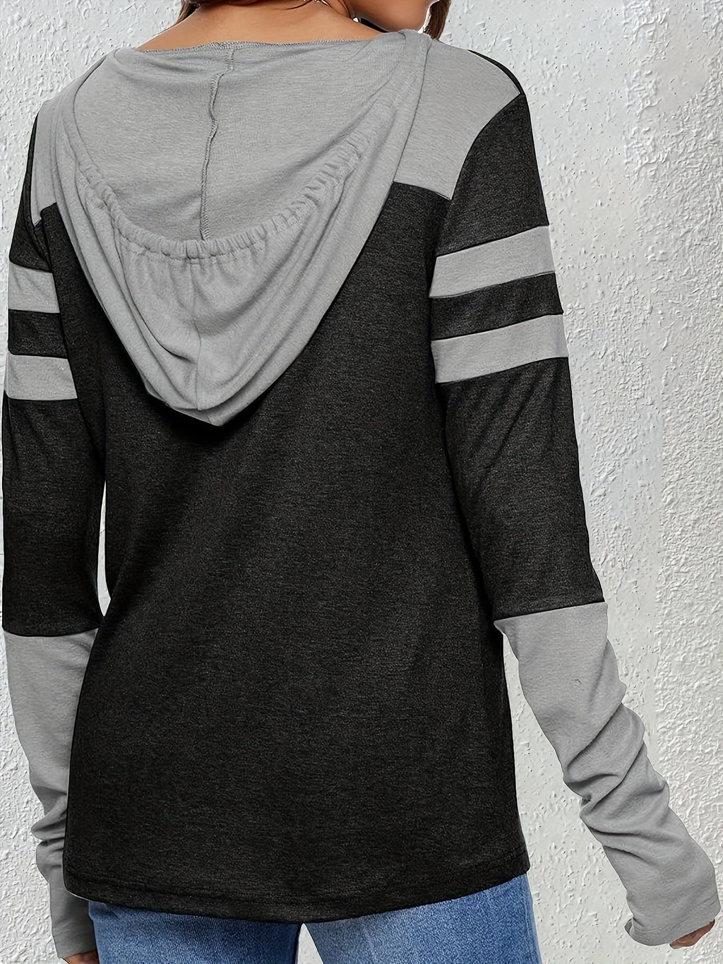 Hoodie Damen mit sportlichen Streifen und bequemer Passform - 3 - Annoboutique