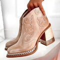 Damen Stiefeletten im Western-Stil mit Blockabsatz und einzigartiger Verzierung - 6 - Annoboutique