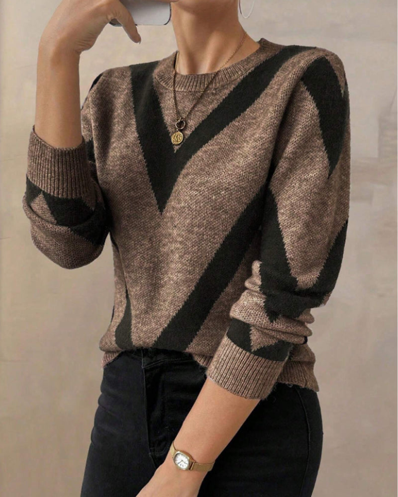 Pullover Damen mit modernem V-Muster und Rundhalsausschnitt - 4 - Annoboutique