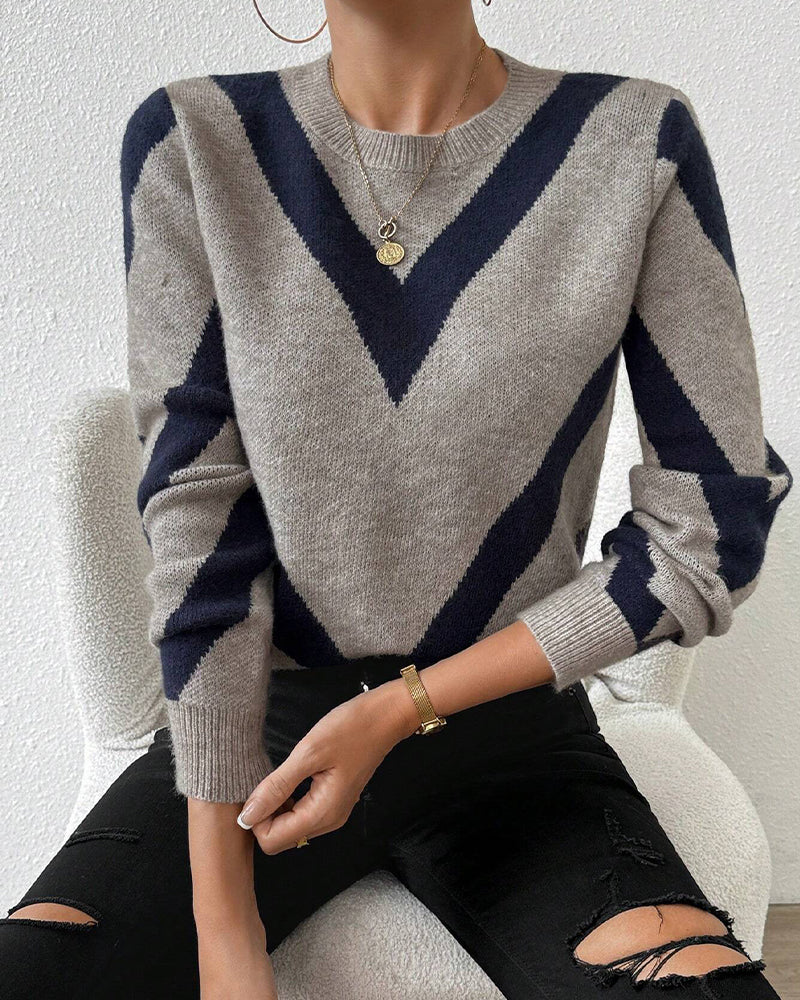Pullover Damen mit modernem V-Muster und Rundhalsausschnitt - 6 - Annoboutique