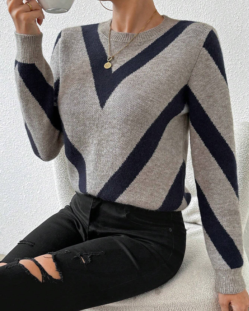 Pullover Damen mit modernem V-Muster und Rundhalsausschnitt - 7 - Annoboutique