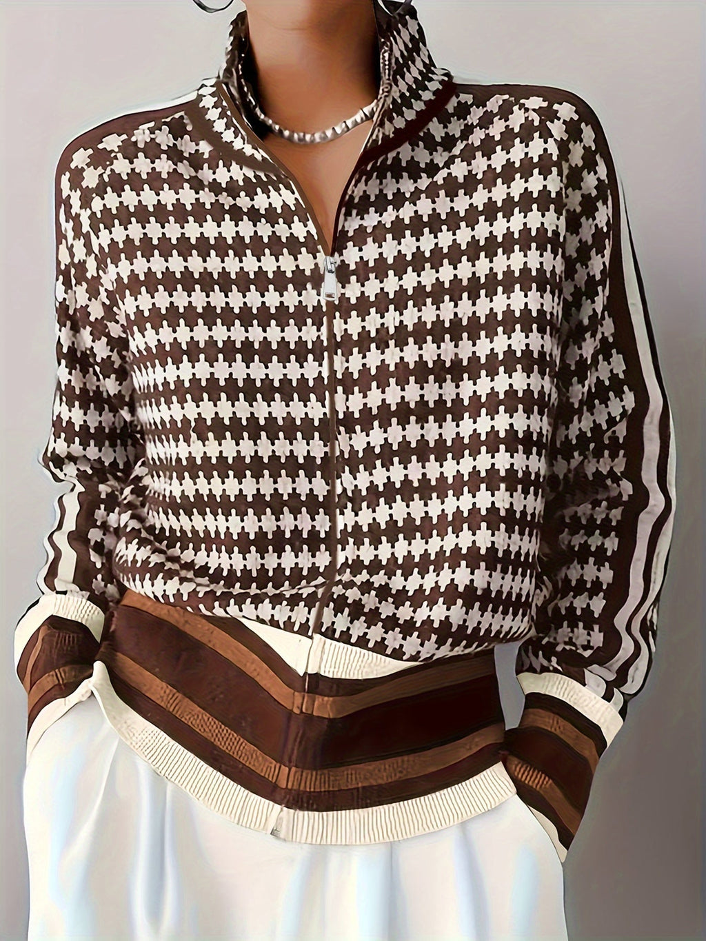 Modischer Damen Pullover mit Stehkragen und Reißverschluss im Karomuster - 3 - Annoboutique
