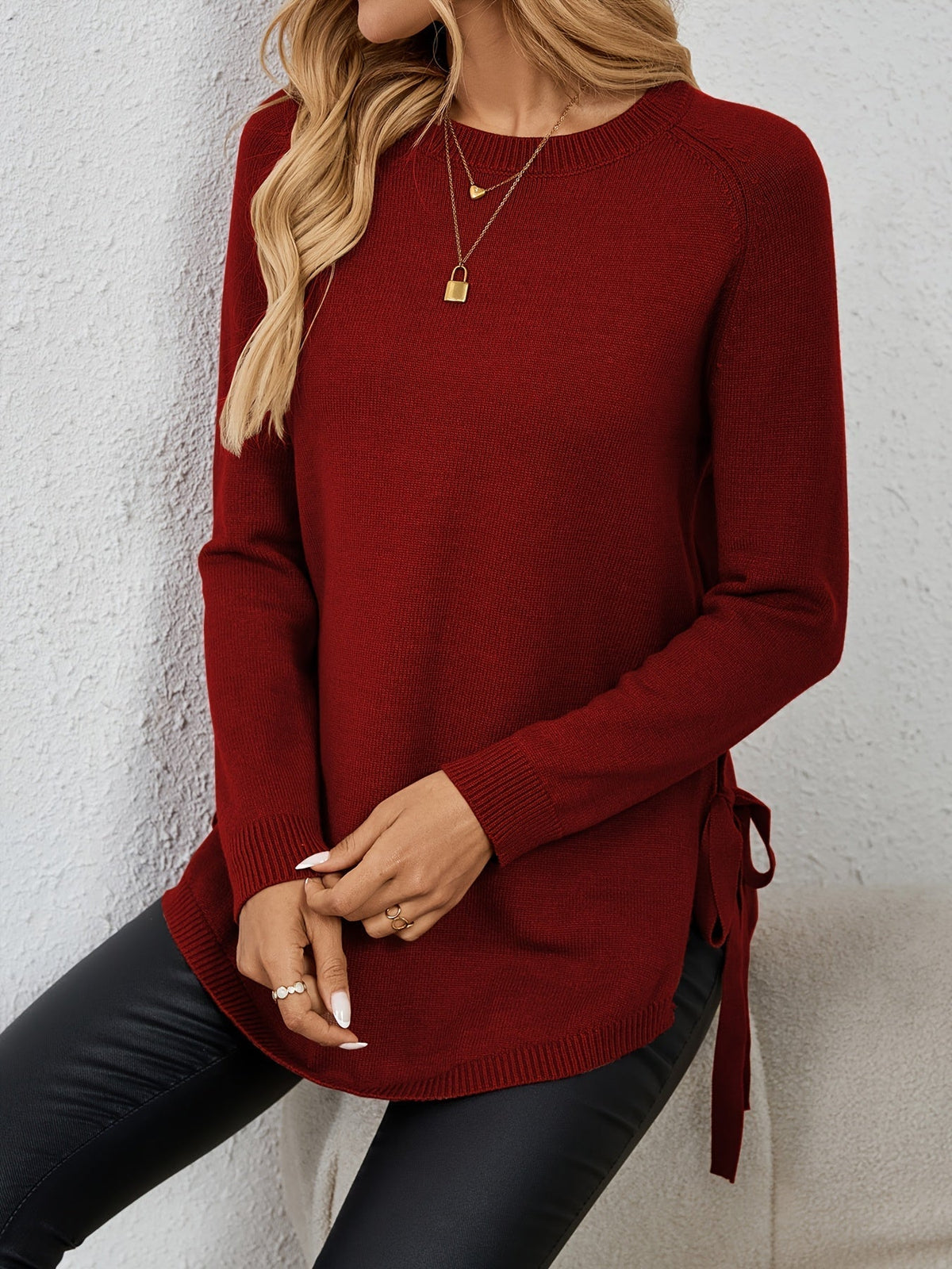 Pullover Damen mit seitlichen Bindebändern und langen Ärmeln in Dunkelrot - 4 - Annoboutique