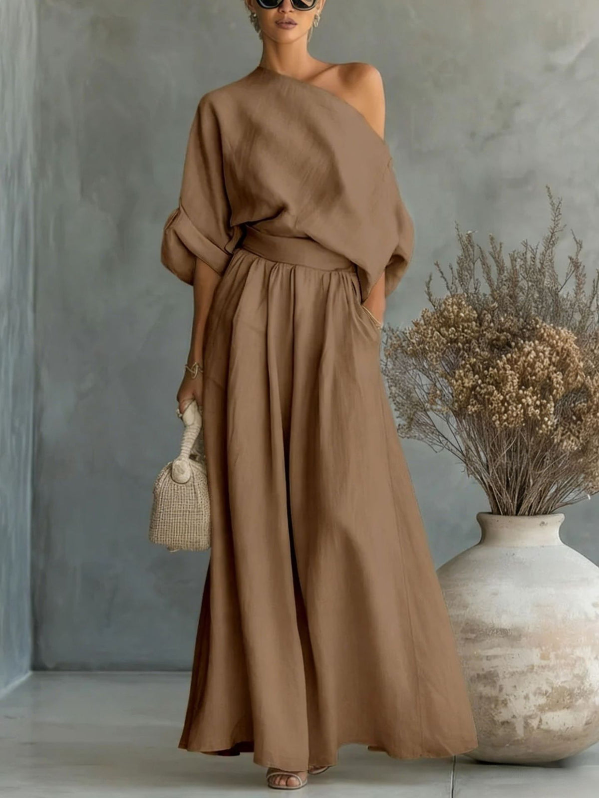 Maxikleid Damen mit schickem One-Shoulder Schnitt und praktischen Taschen - 4 - Annoboutique