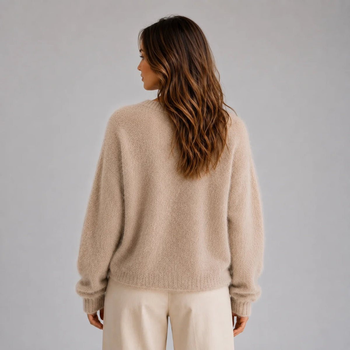 Cardigan Damen mit V-Ausschnitt und Knopfdetails, lässig und stilvoll - 5 - Annoboutique