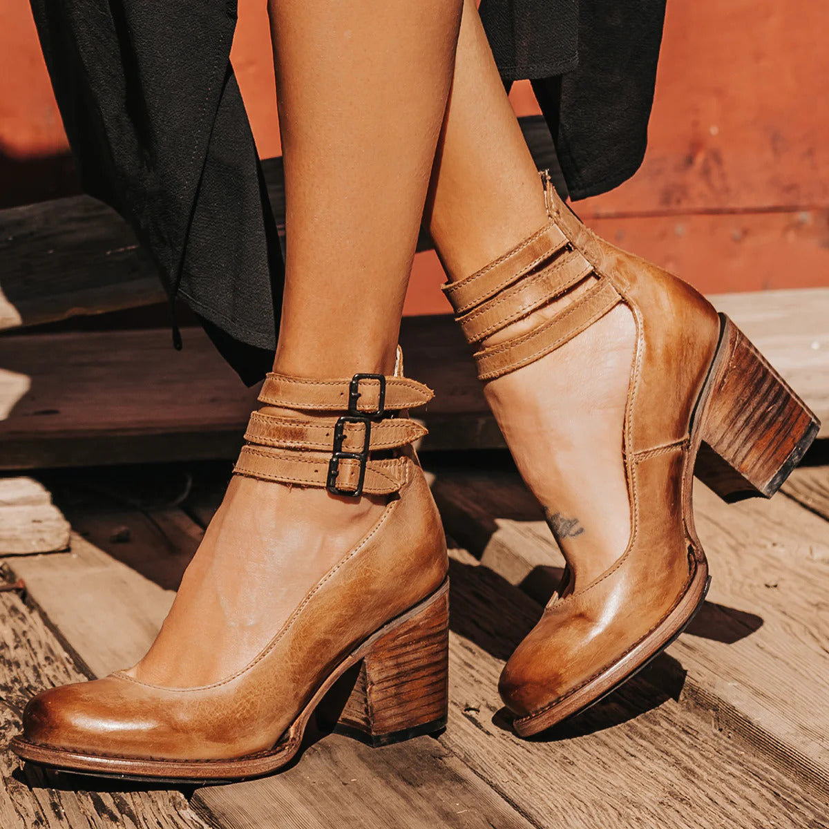 Damen Heels mit Blockabsatz und verstellbaren Riemchen - 1 - Annoboutique