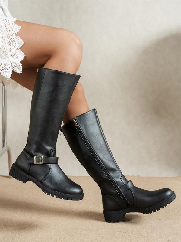 Reiterstiefel Damen mit seitlichem Reißverschluss und dekorativer Schnalle - 1 - Annoboutique