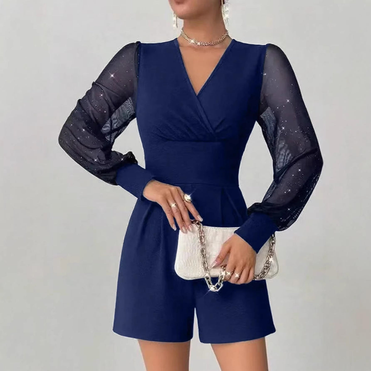 Jumpsuit Damen mit Wickeldetail und Puffärmeln in Schwarz - 2 - Annoboutique
