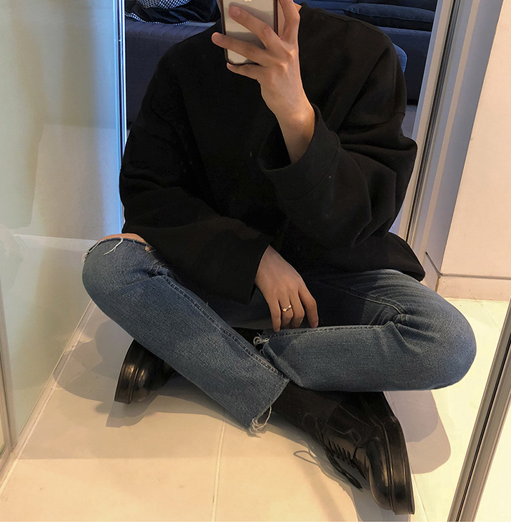 Bequemer Herrenpullover mit Rundhalsausschnitt im Relaxed Fit - 6 - Annoboutique