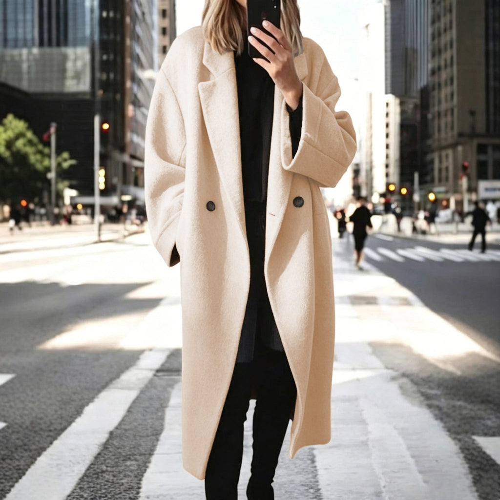Damen Wollmantel in Übergröße mit stilvollen Knopfdetails - 1 - Annoboutique