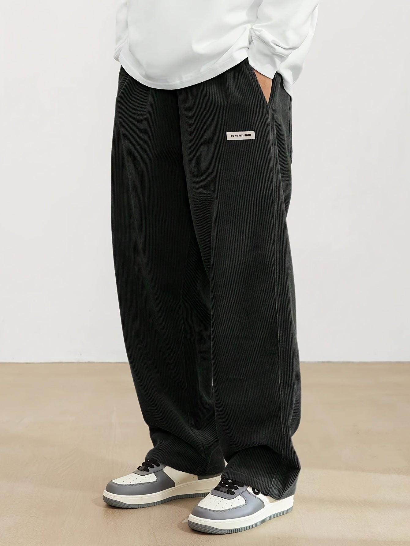 Jonah - Herren Cordhose mit weitem Schnitt