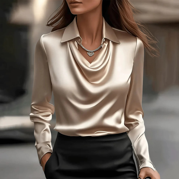 Karolina – Satinbluse mit Wasserfallkragen Damen