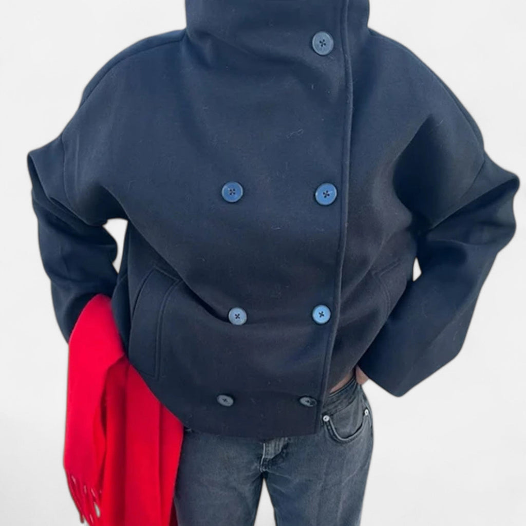 María – Elegante Damen Kurzjacke mit modernem Stehkragen