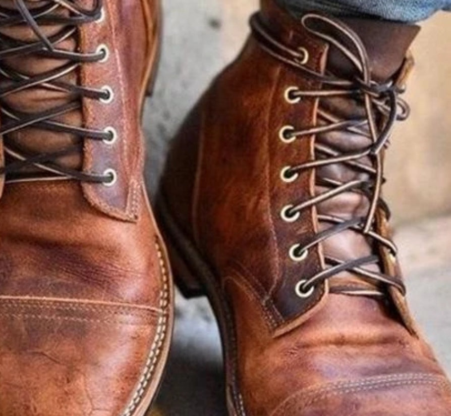 Javier – Klassische Herren Schnürstiefel mit markanter Zehenkappe