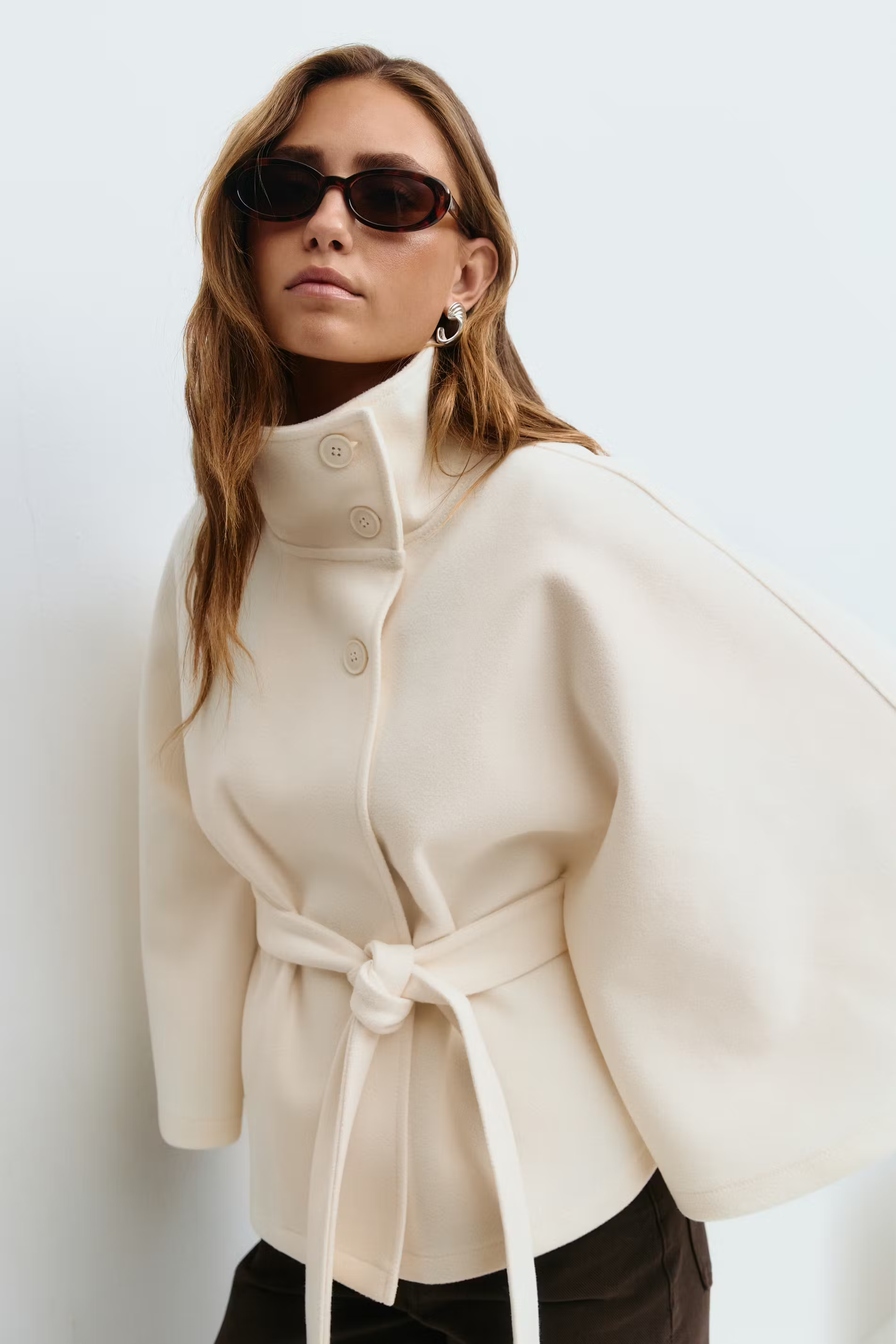 Isla - Damen Jacke mit Gürtel und weitem Schnitt