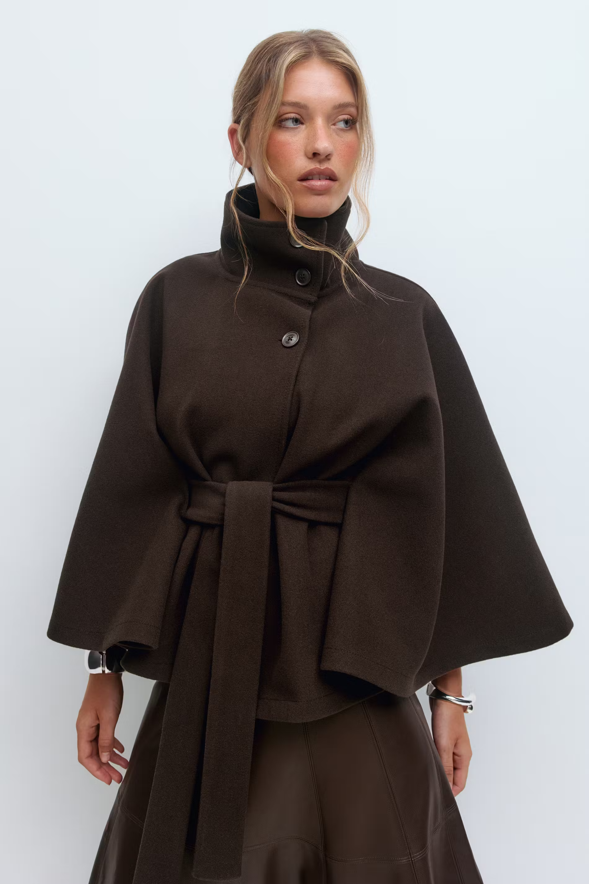 Isla - Damen Jacke mit Gürtel und weitem Schnitt