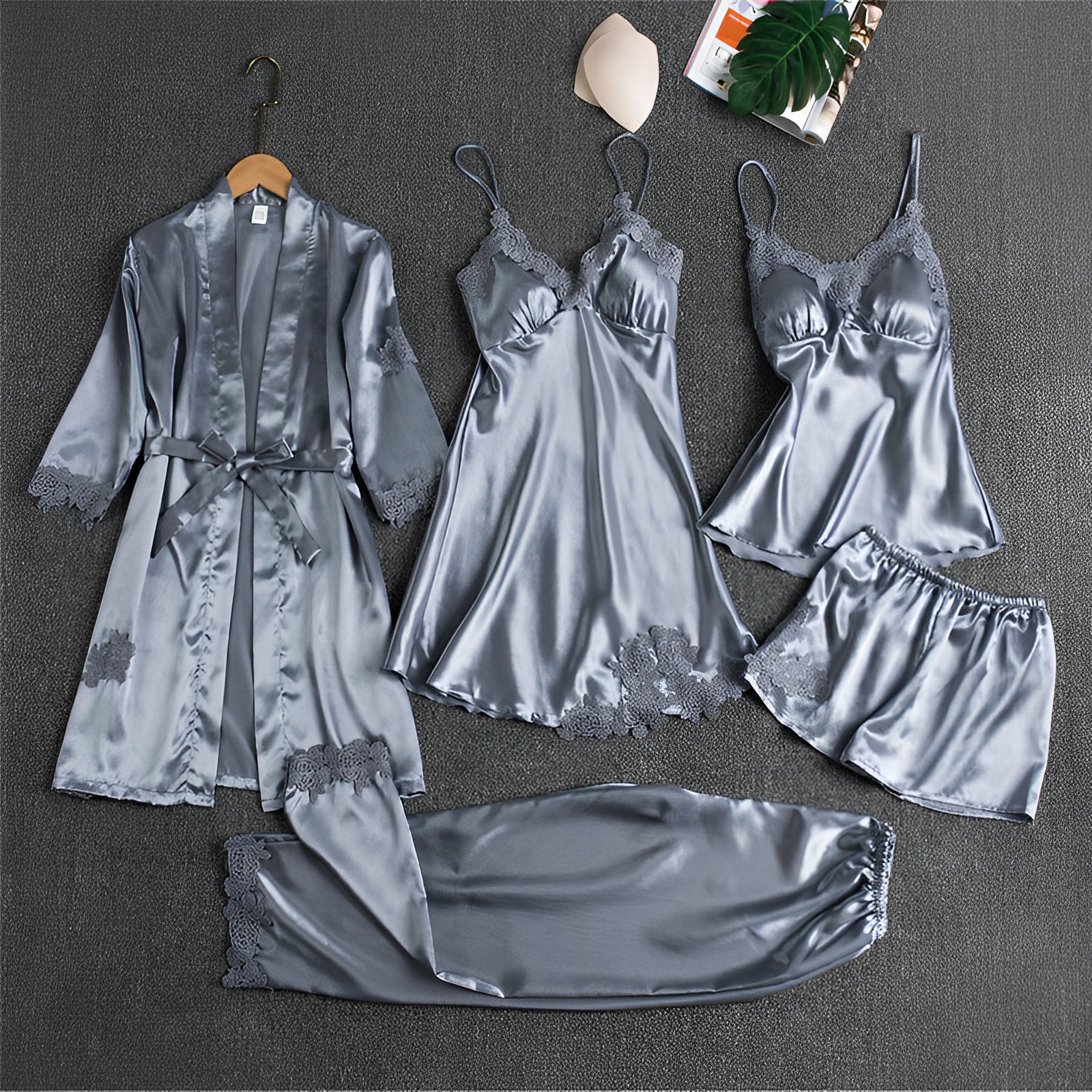 Sofia – Satin Schlaf- & Lounge Set für Damen