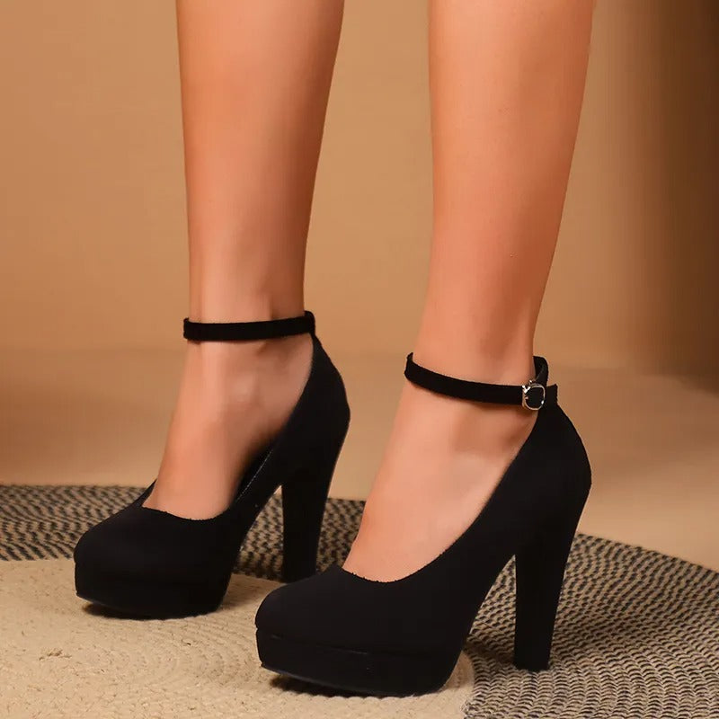 Isabella – Elegante Damen High Heels mit Knöchelriemen