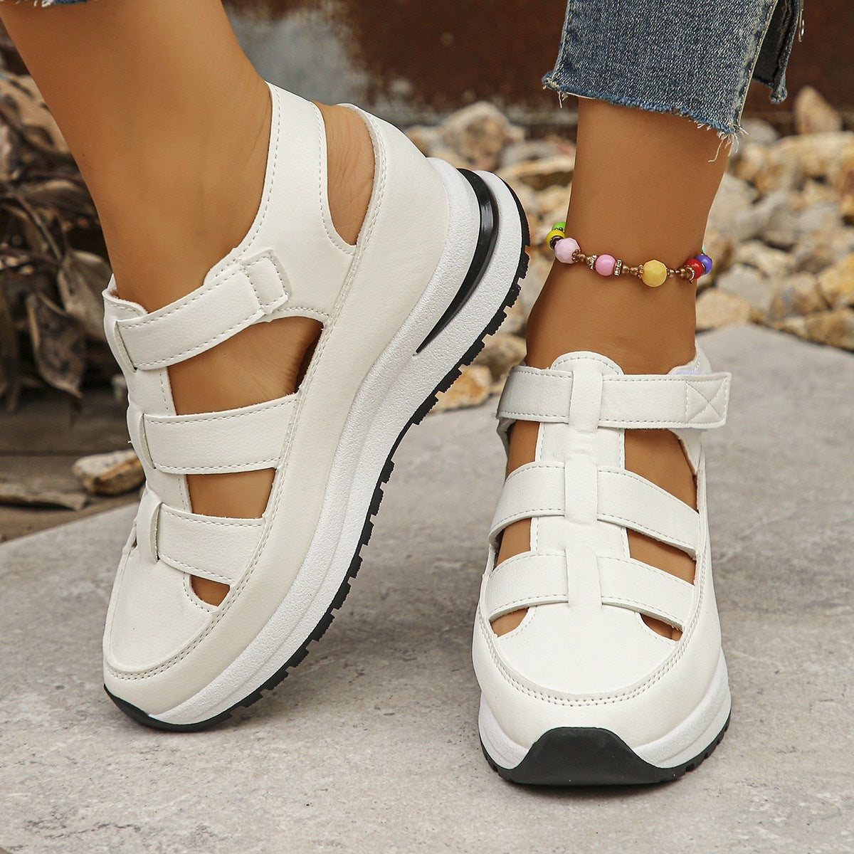Livia - Sandalias blancas de corte deportivo