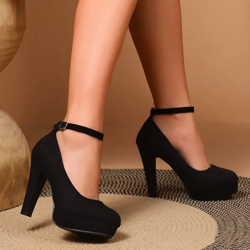 Isabella – Elegante Damen High Heels mit Knöchelriemen