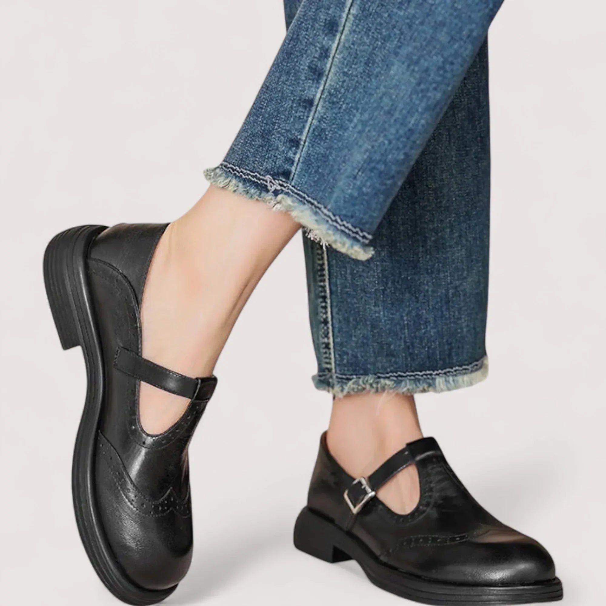 Frieda – Damen Mary Jane Schuhe im Vintage-Stil mit Budapester Lochmuster