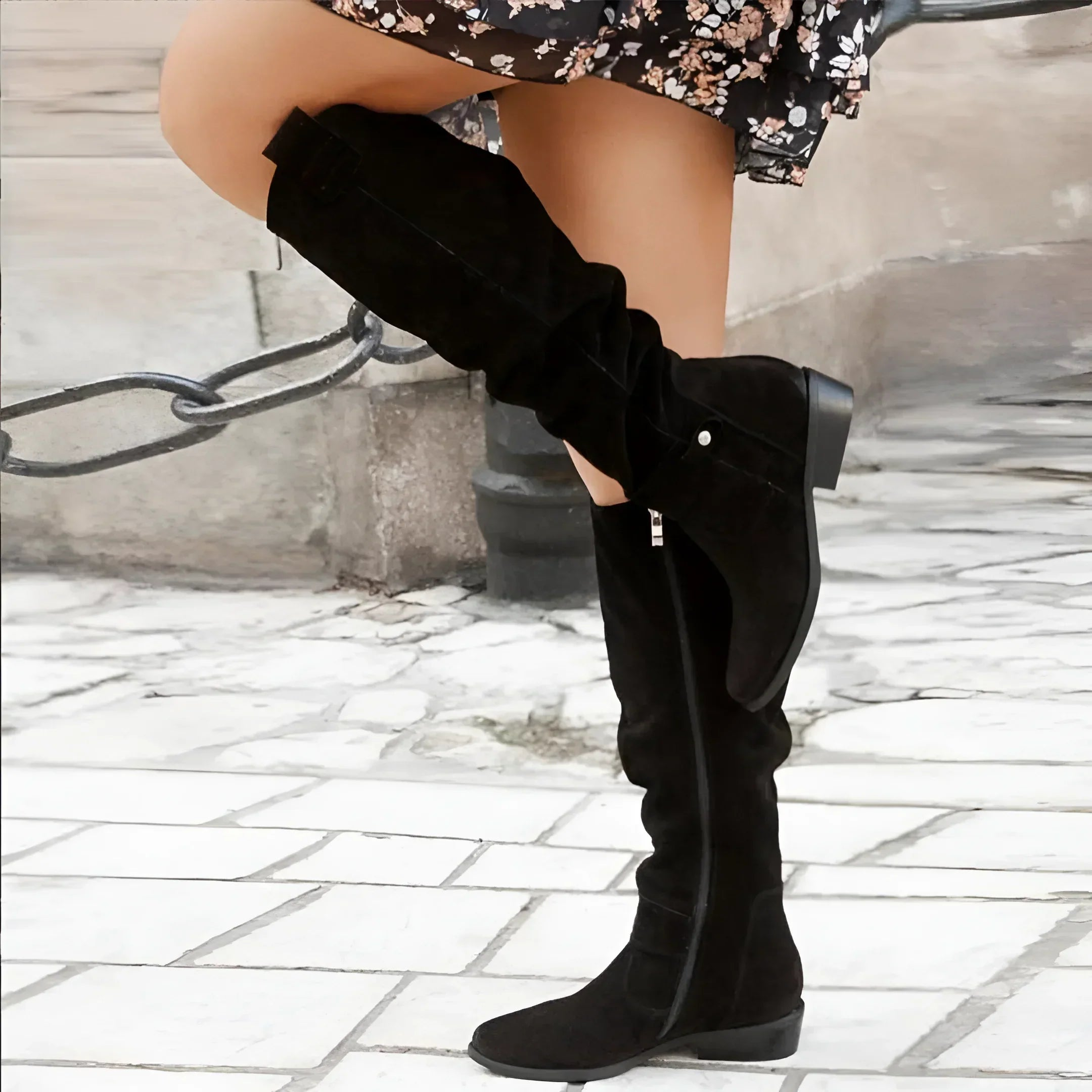 Karolina – Klassische Damen Stiefel mit weitem Schaft