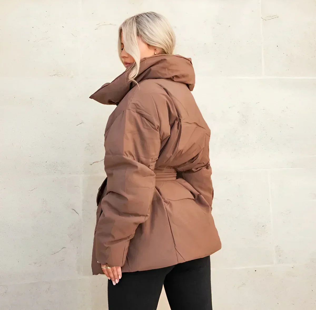 Sofia – Stylische Taillierte Winter-Steppjacke für Damen