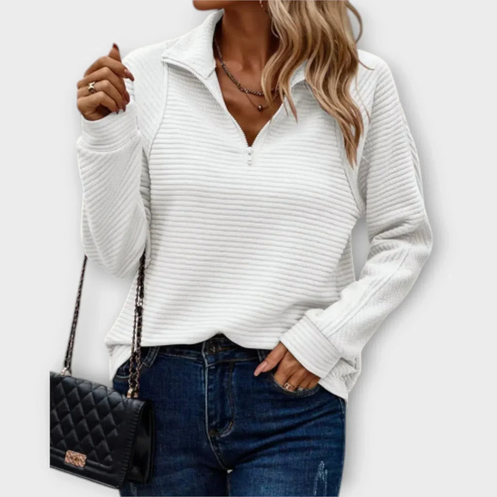 Klara – Gerippter Zip-Collar Pullover im modernen Casual-Winterlook für Damen