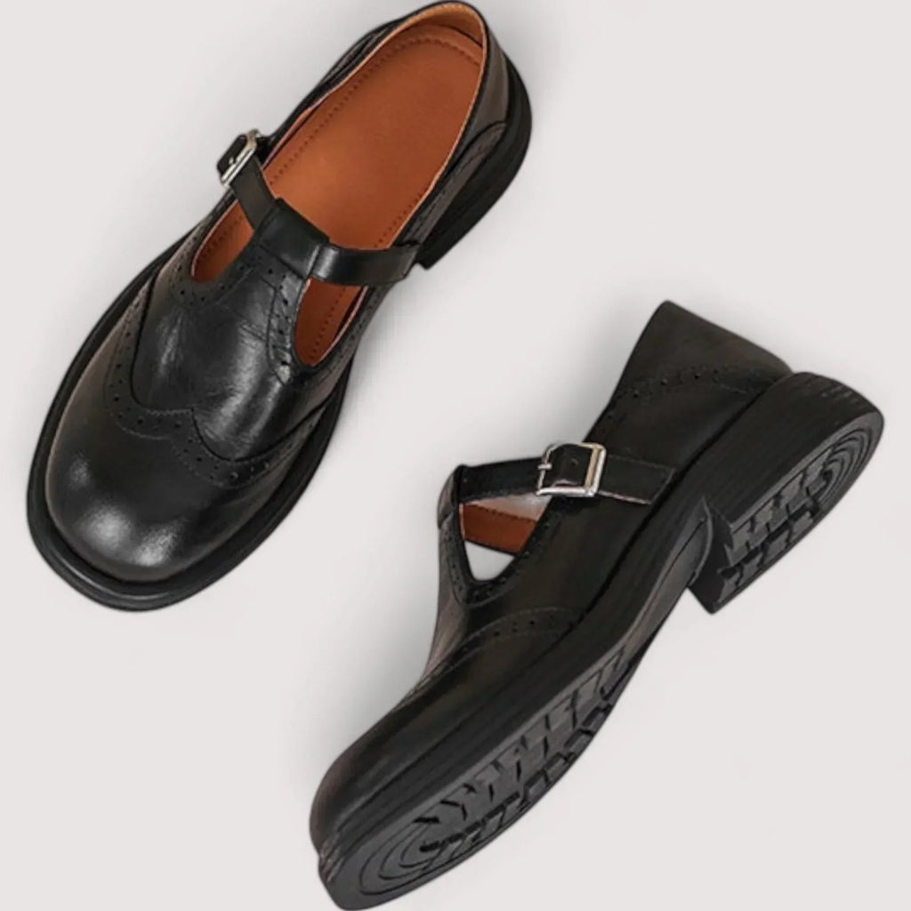 Frieda – Damen Mary Jane Schuhe im Vintage-Stil mit Budapester Lochmuster