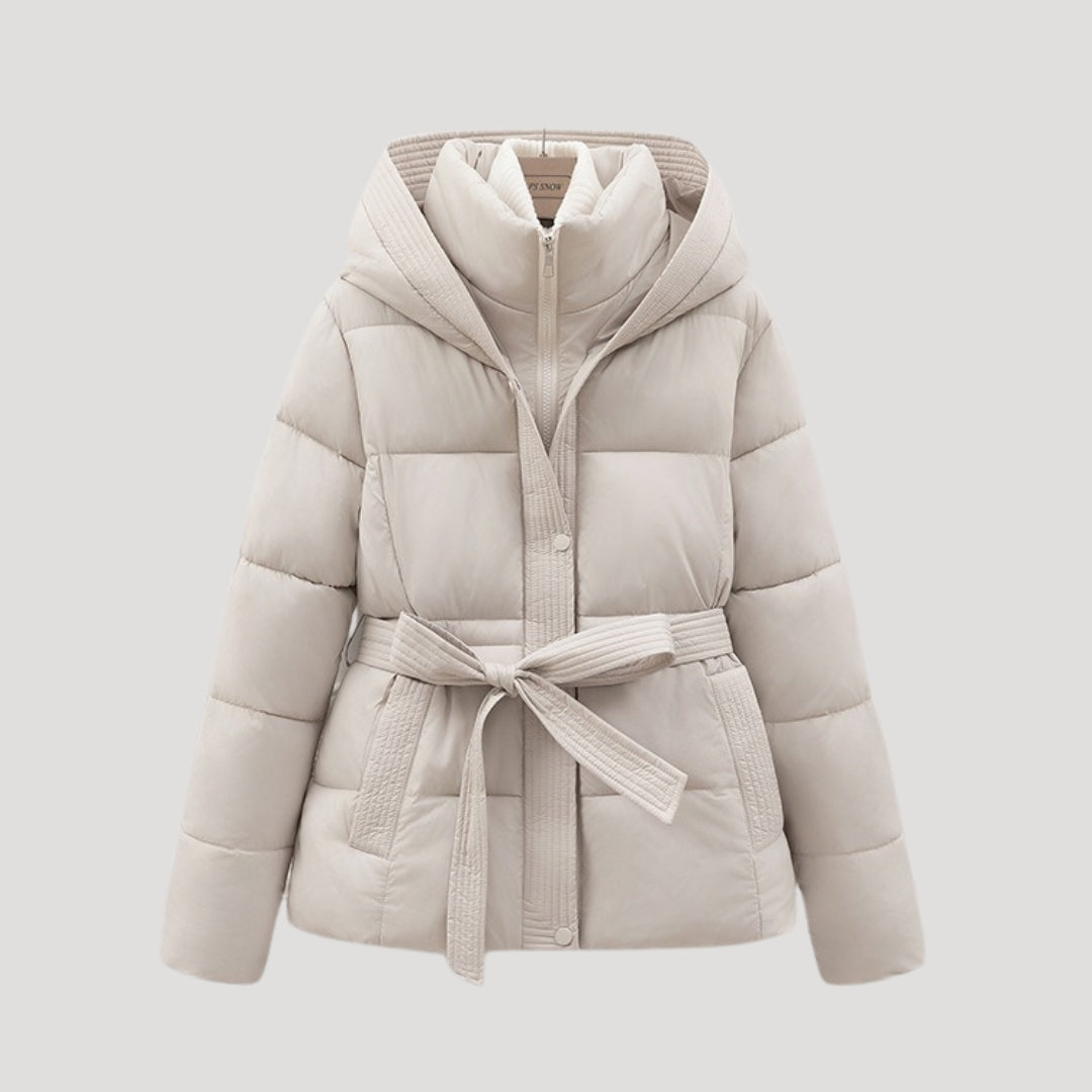 Amara – Taillierte Gefütterte Damen Winterjacke mit Kapuze