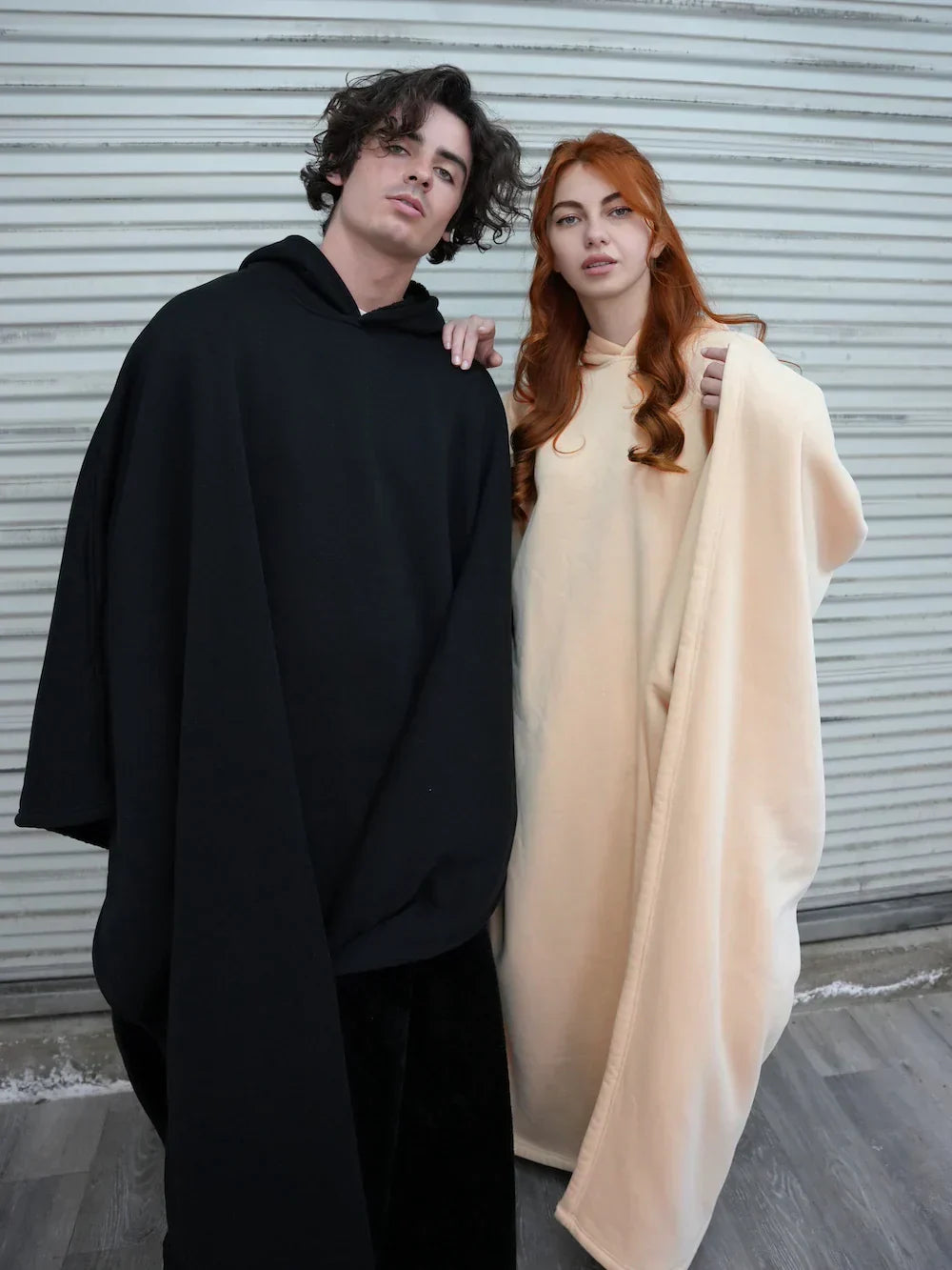 Adrian - Herren Poncho mit Kapuze bequem