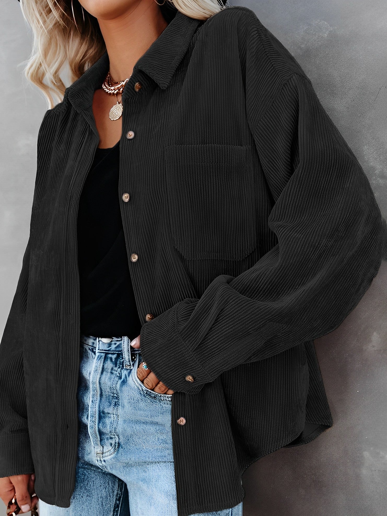 Ariana – Lässige Damen Cordbluse mit Knopfleiste