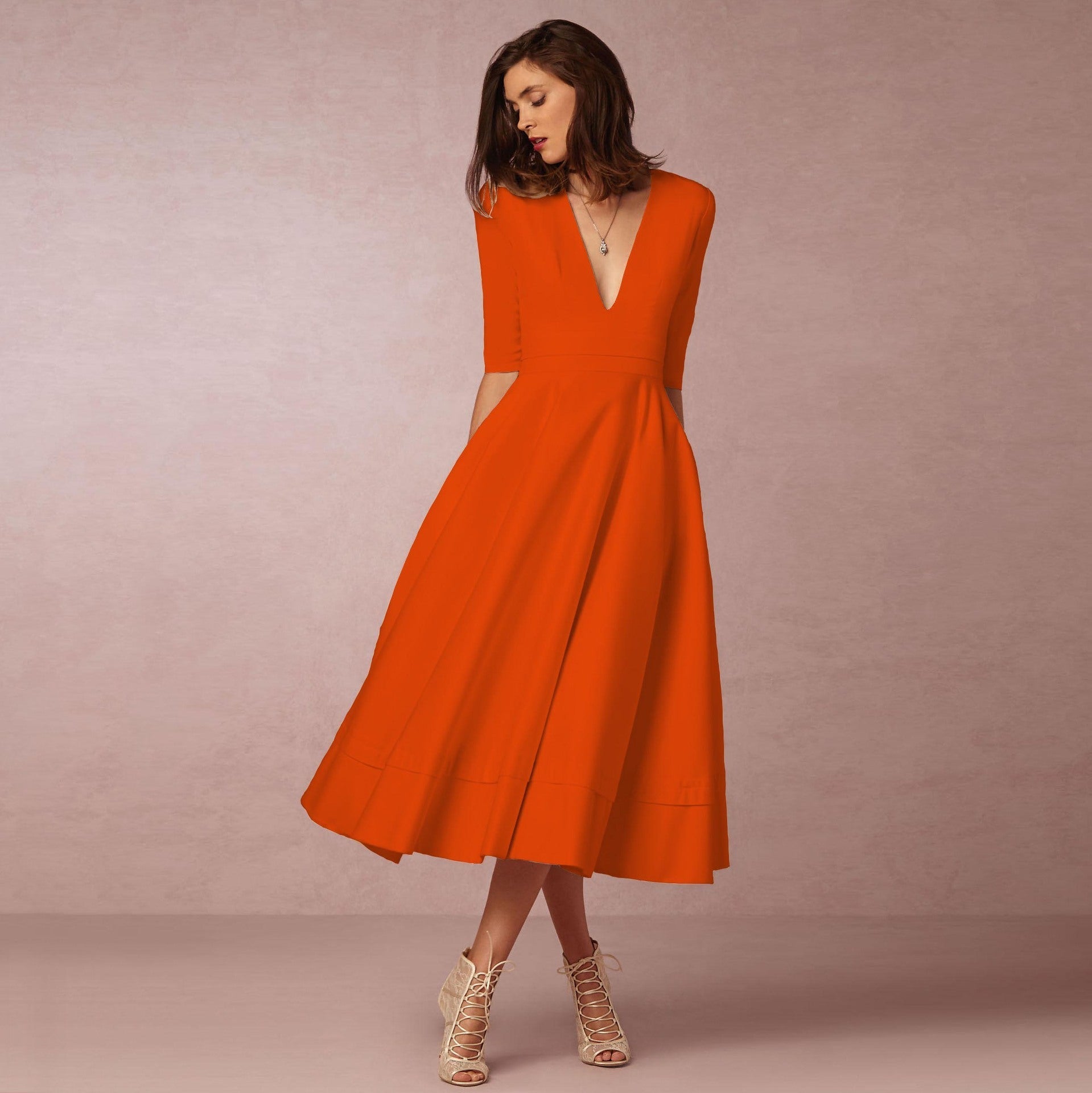 Hannah – Elegantes Midi Kleid Damen mit tiefem V-Ausschnitt