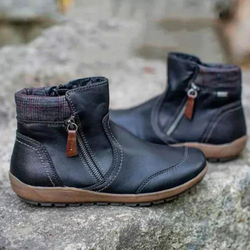 Marina – Komfortable Damen Stiefelette mit Reißverschluss