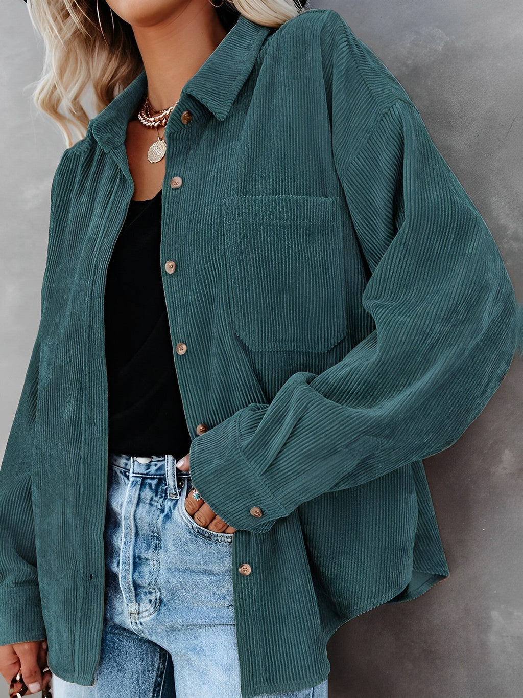 Ariana – Lässige Damen Cordbluse mit Knopfleiste
