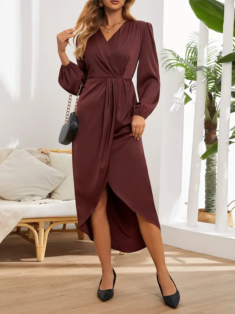 Clara – Fließendes Wickelkleid mit Midi-Länge