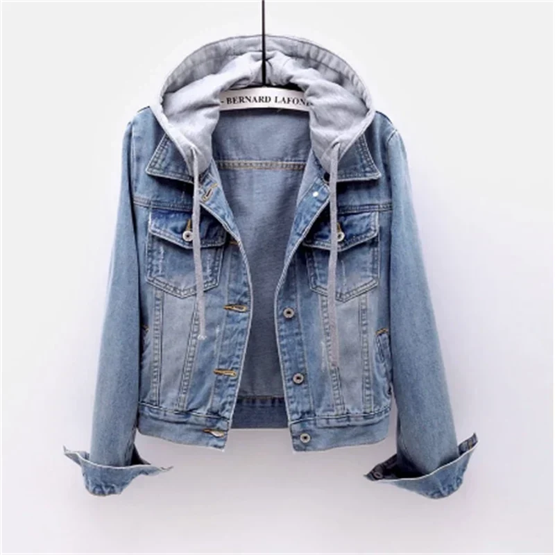 Lena – Kurz geschnittene Jeansjacke mit Kapuze