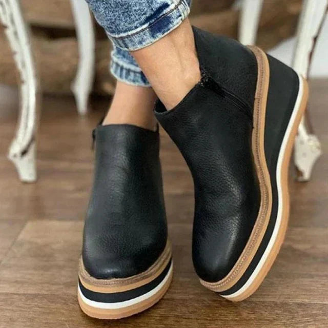 Lucía – Komfortable Damen Stiefelette mit cleanem Schlupfdesign