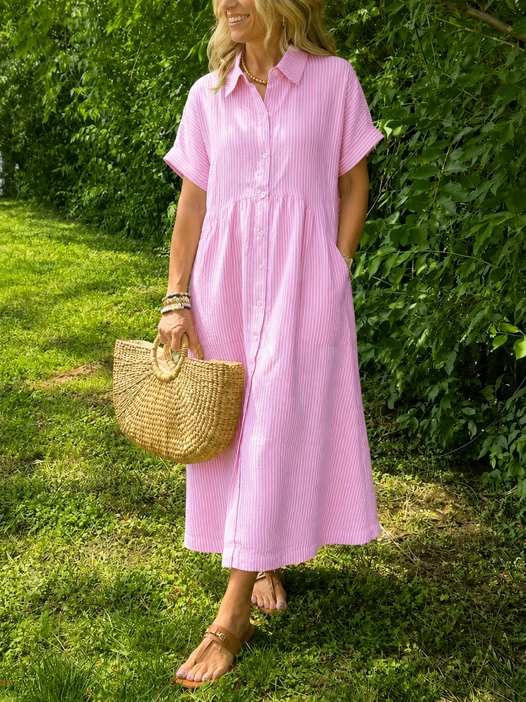 Thea – Elegantes Sommerkleid mit Streifen und Knopfverschluss