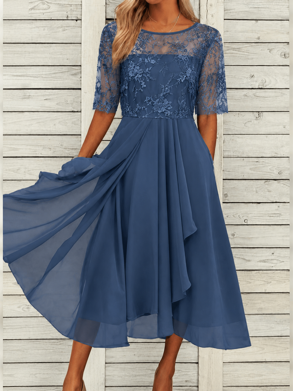 Feminines Midikleid mit zarter Spitze