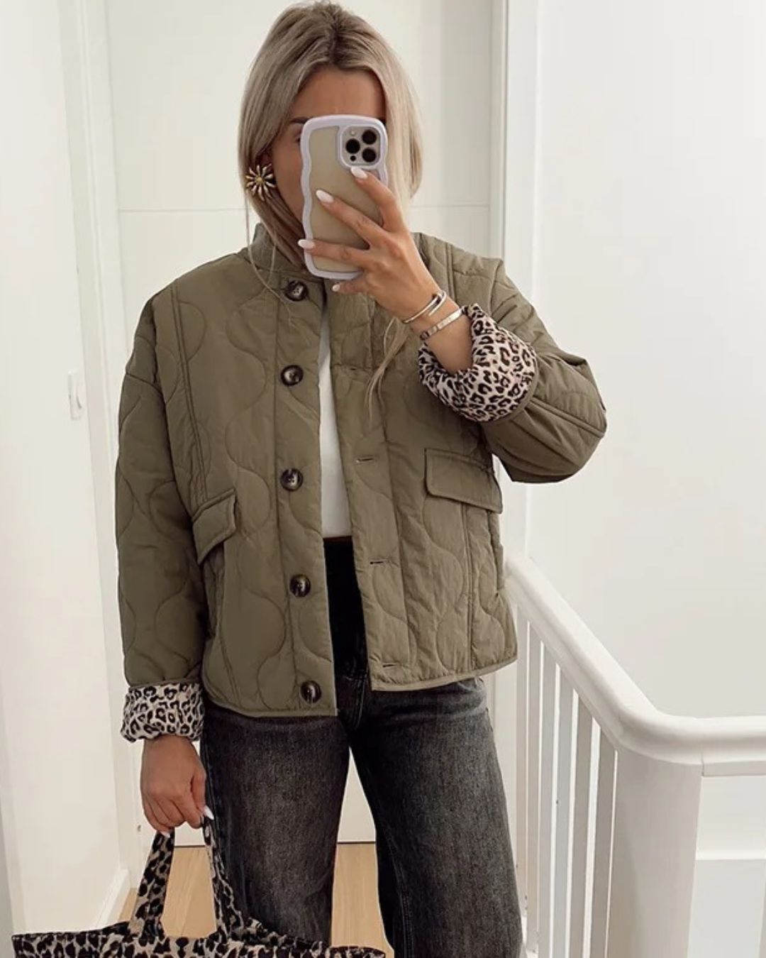 Greta – Gestepptes Kurzjacken-Design für Damen
