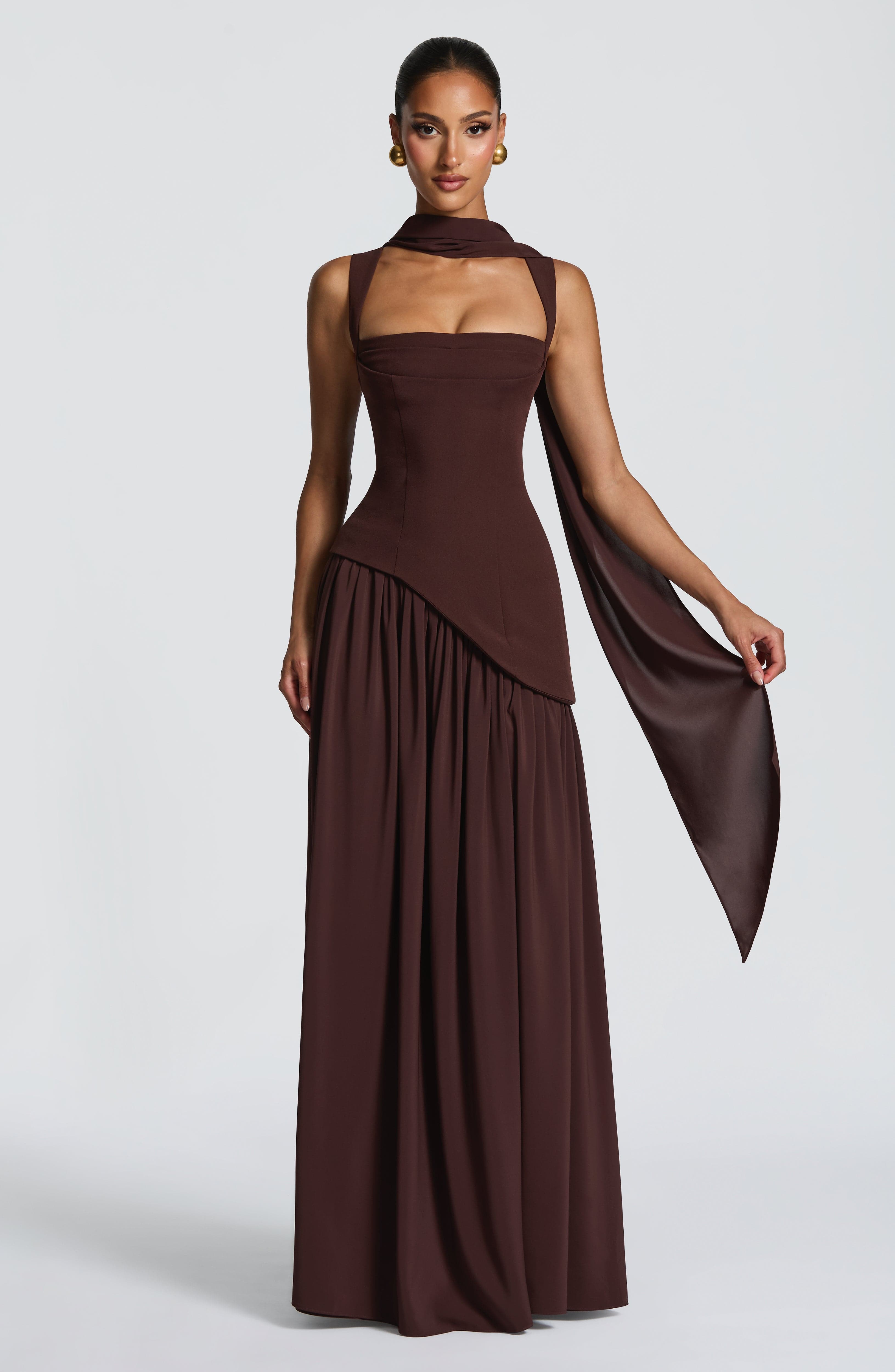 Evening Dress Women with Elegant Cut and Flowing Skirt - Image 1