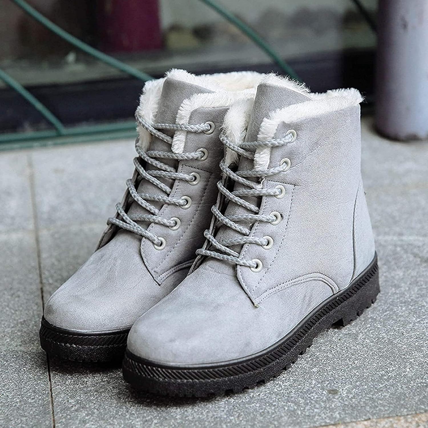 Laura – Gefütterte Winter-Schnürboots mit Profilsohle für Damen