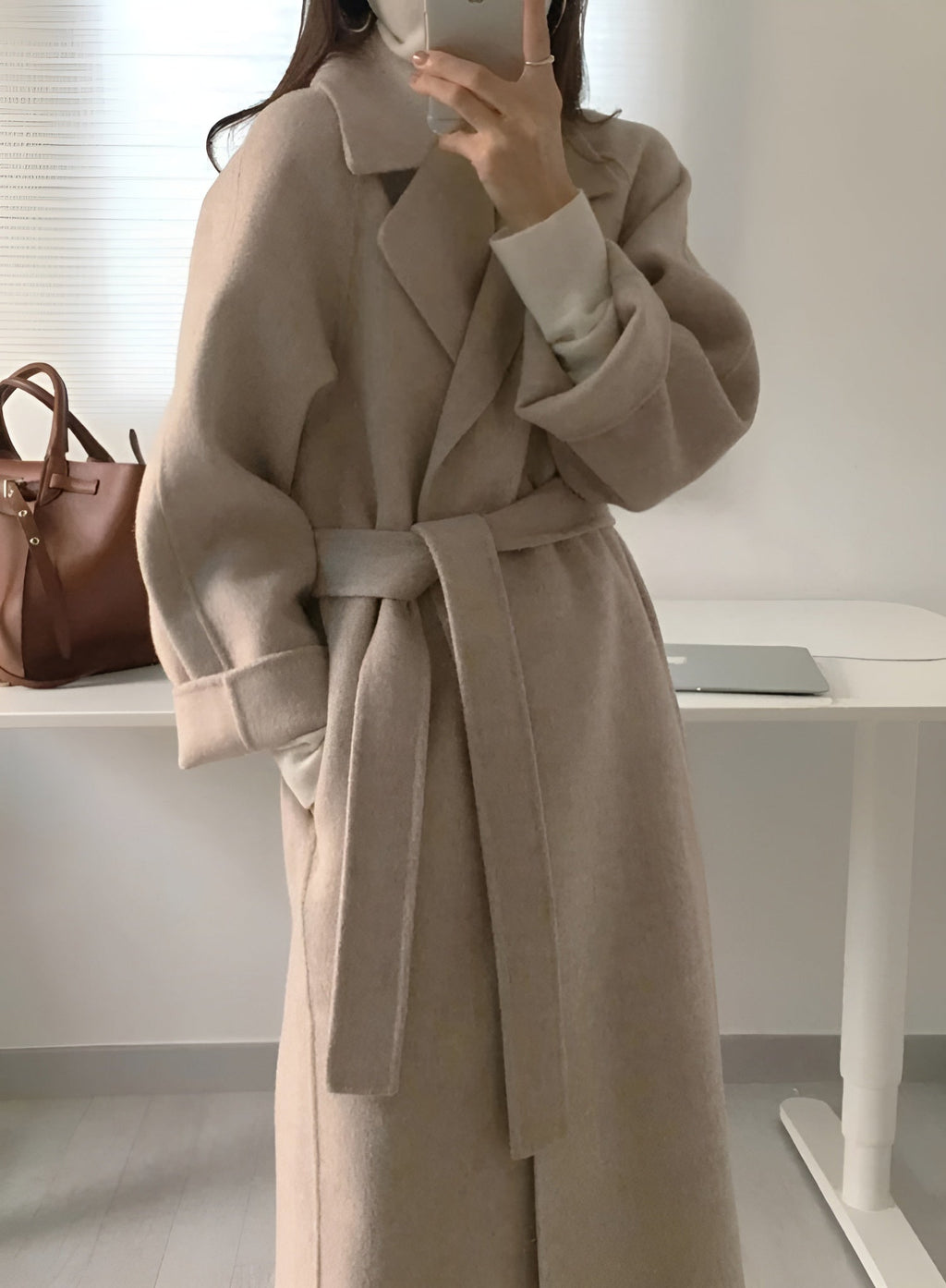 Isabella – Eleganter Wollgürtelmantel für Damen
