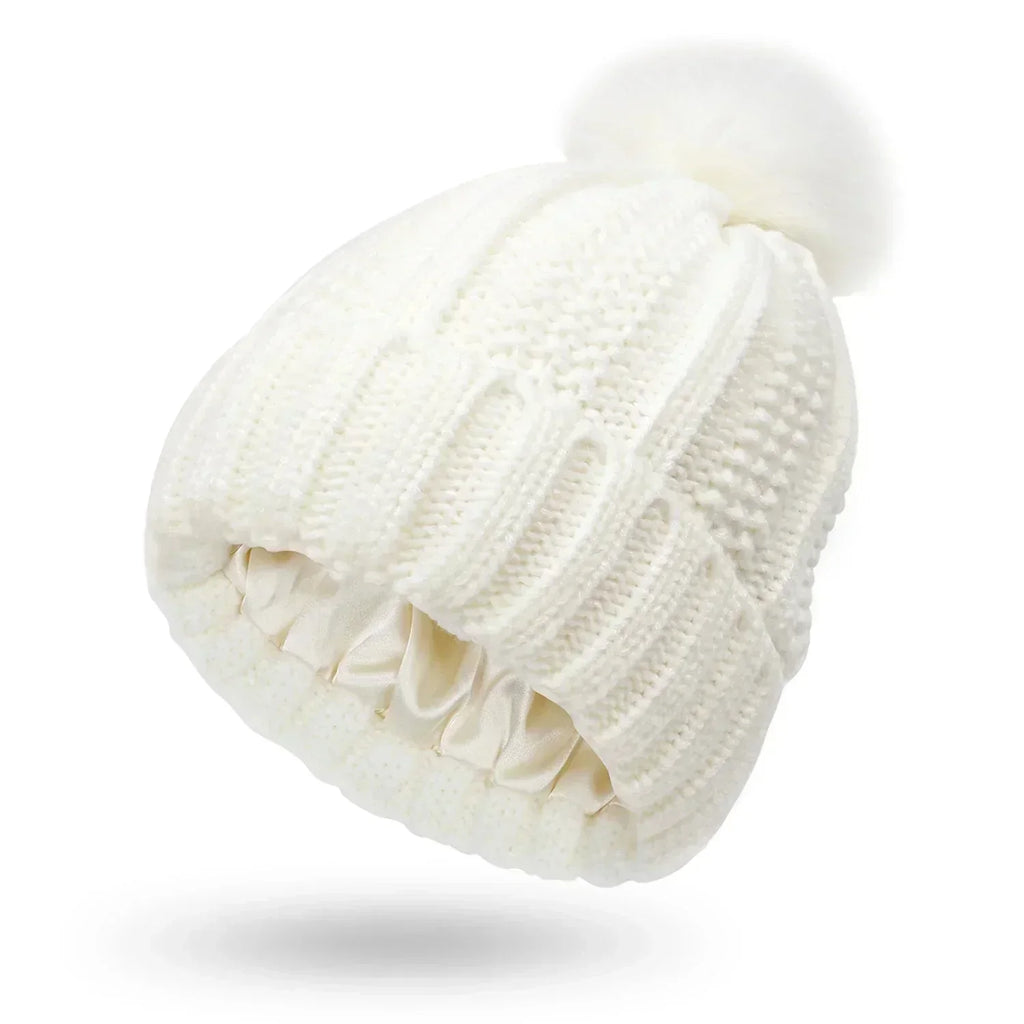 Sofía – Strickmütze mit Satinfutter und Bommel für Damen