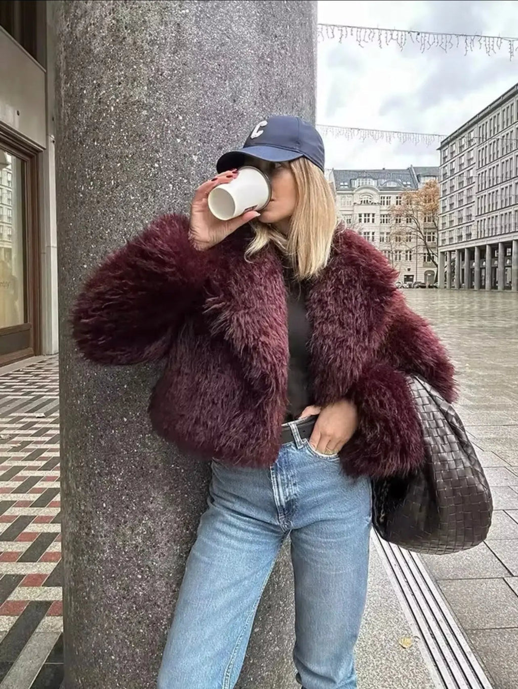 Isabelle - Damen Kunstpelzjacke kurz geschnitten