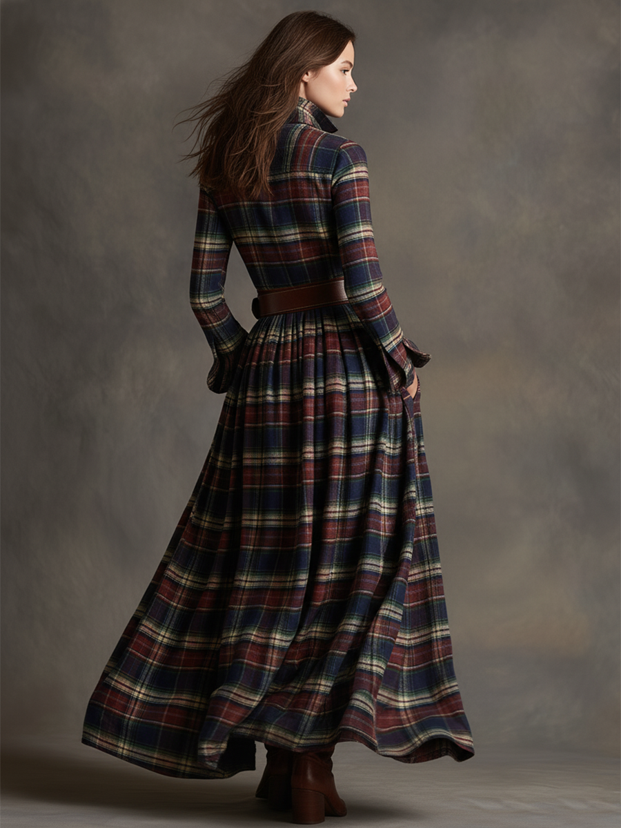 Helena – Kariertes Maxikleid mit Knopfleiste